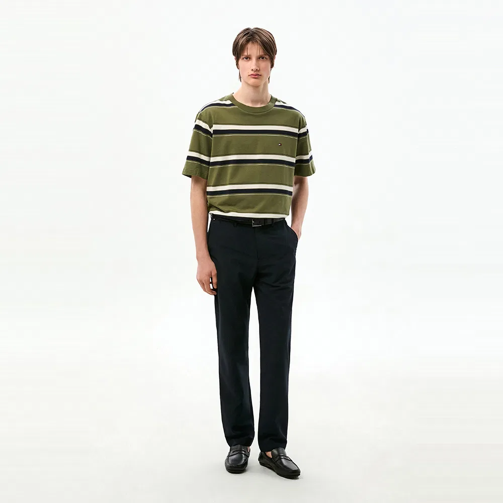 Мужская футболка из махровой ткани свободного кроя цвета хаки от Tommy Hilfiger — фото 2