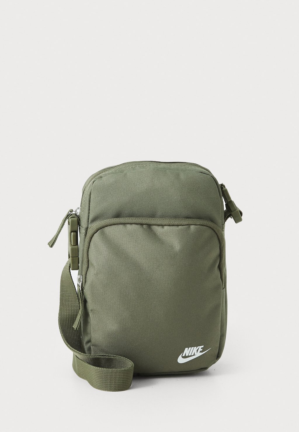 

Сумка через плечо HERITAGE CROSSBODY UNISEX - Across body bag Nike Sportswear, оливковый