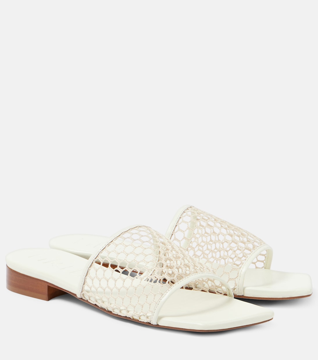 Сетчатые шлепанцы Chica с кожаной отделкой Souliers Martinez, белый