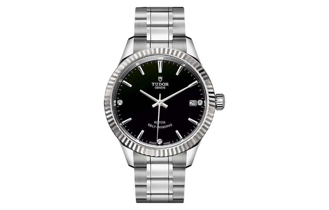 

Женские часы Tudor из коллекции Wind Style