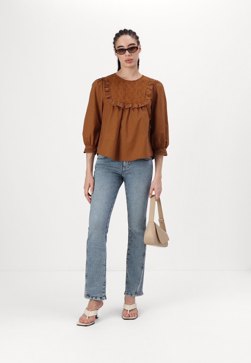 

Джинсы Bootcut TWISTED Gina Tricot, светло-голубой деним