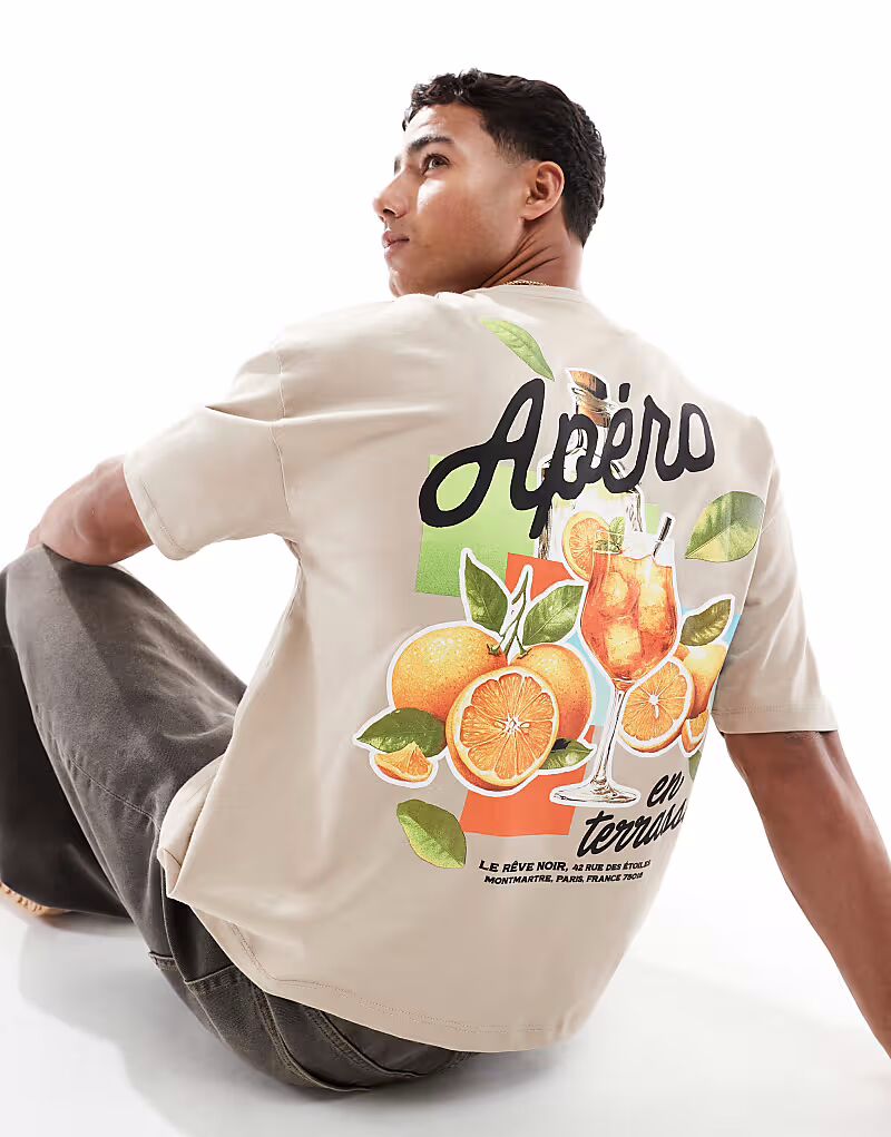 

Футболка свободного кроя ASOS DESIGN бежевого цвета с принтом напитка