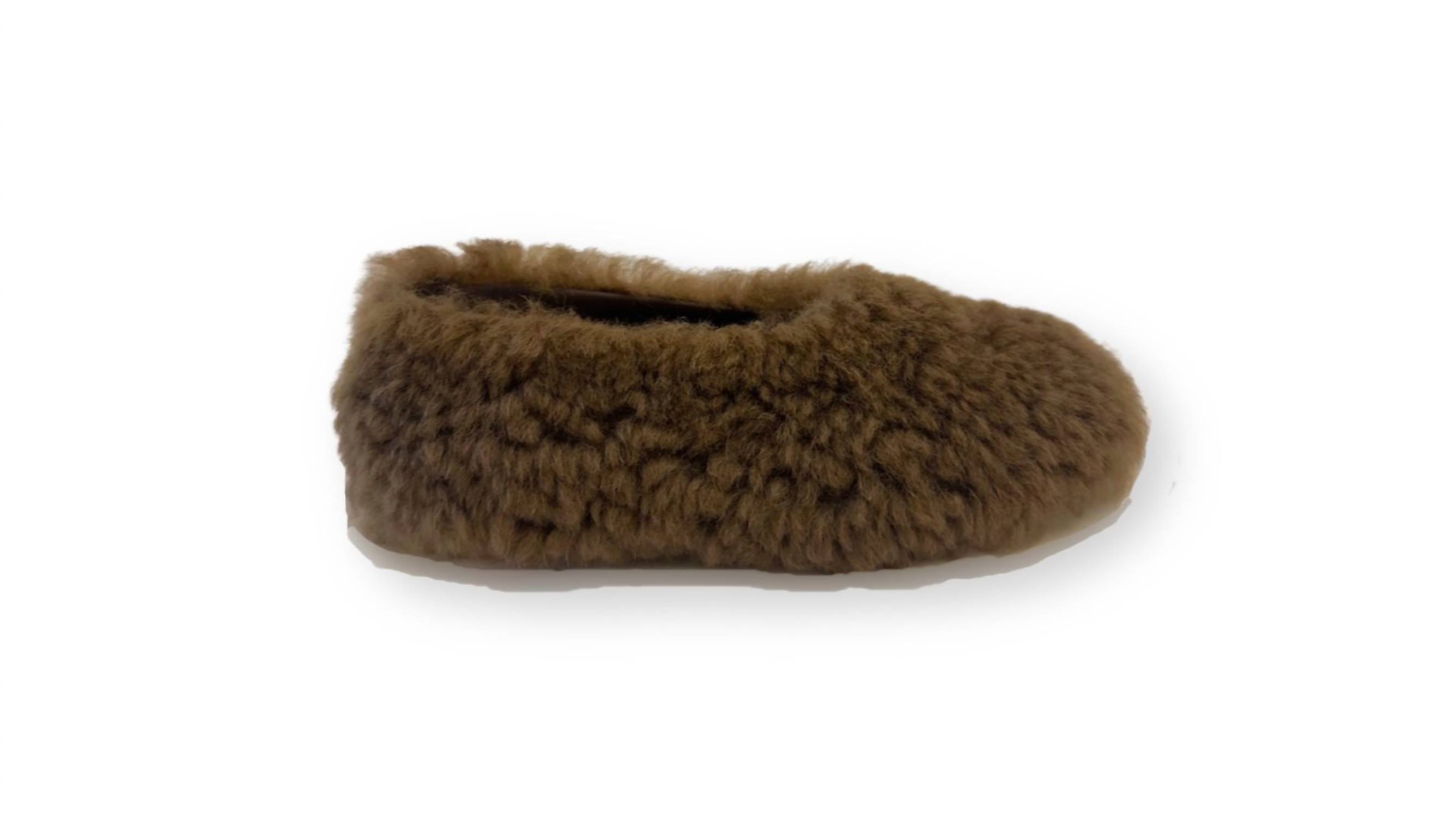 Женские меховые балетки Fur-Fur в коричневом цвете HVÓYA — фото 2