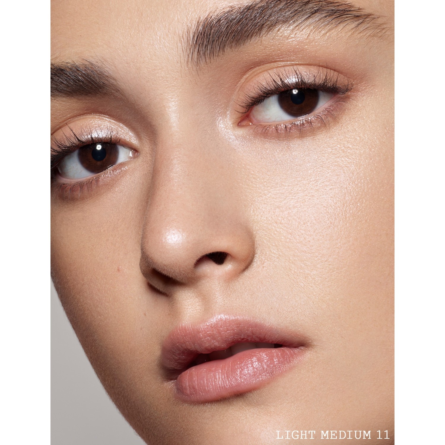 Тональный крем для лица sublime perfection concealer Pat Mcgrath Labs, 11 - light medium, объем 35 мл — фото 4