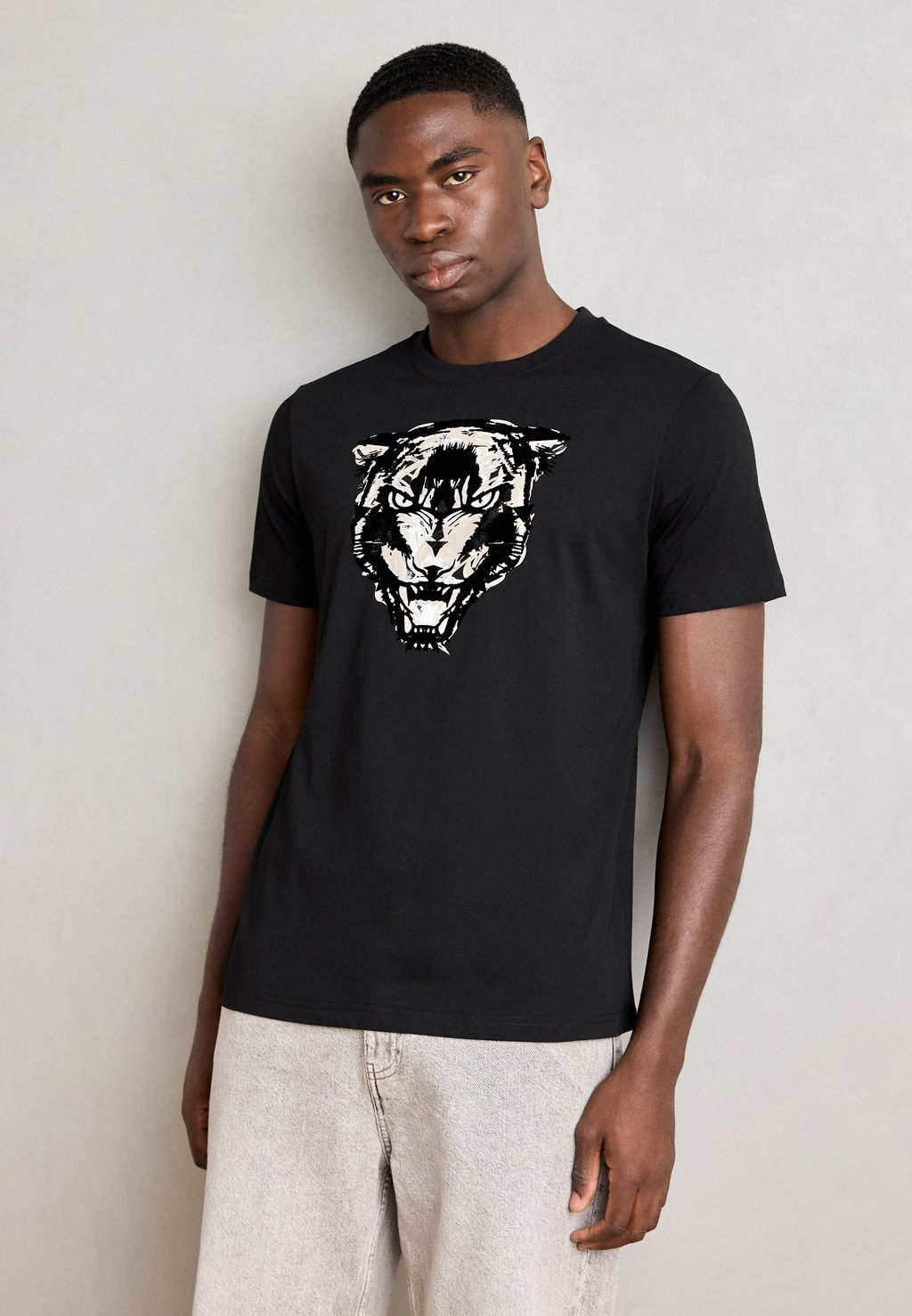 

Футболка с принтом REGULAR FIT Antony Morato, черный