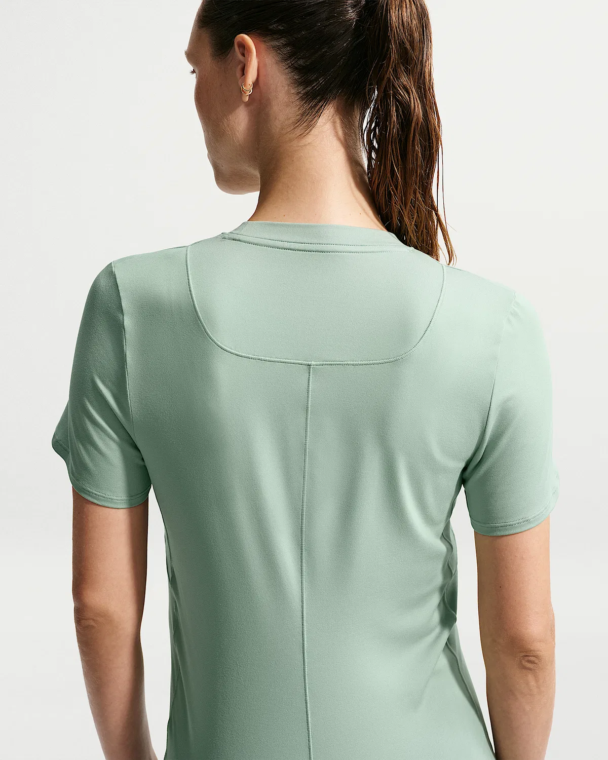 Женский топ Dri-FIT Slim-Fit с коротким рукавом (для беременных) Nike (M) One, Steam/White — фото 2
