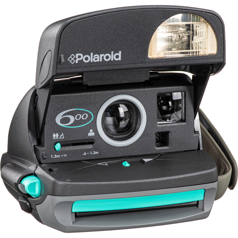 

Фотоаппарат мгновенной печати Polaroid 600 Round Instant Camera 004710-600BG