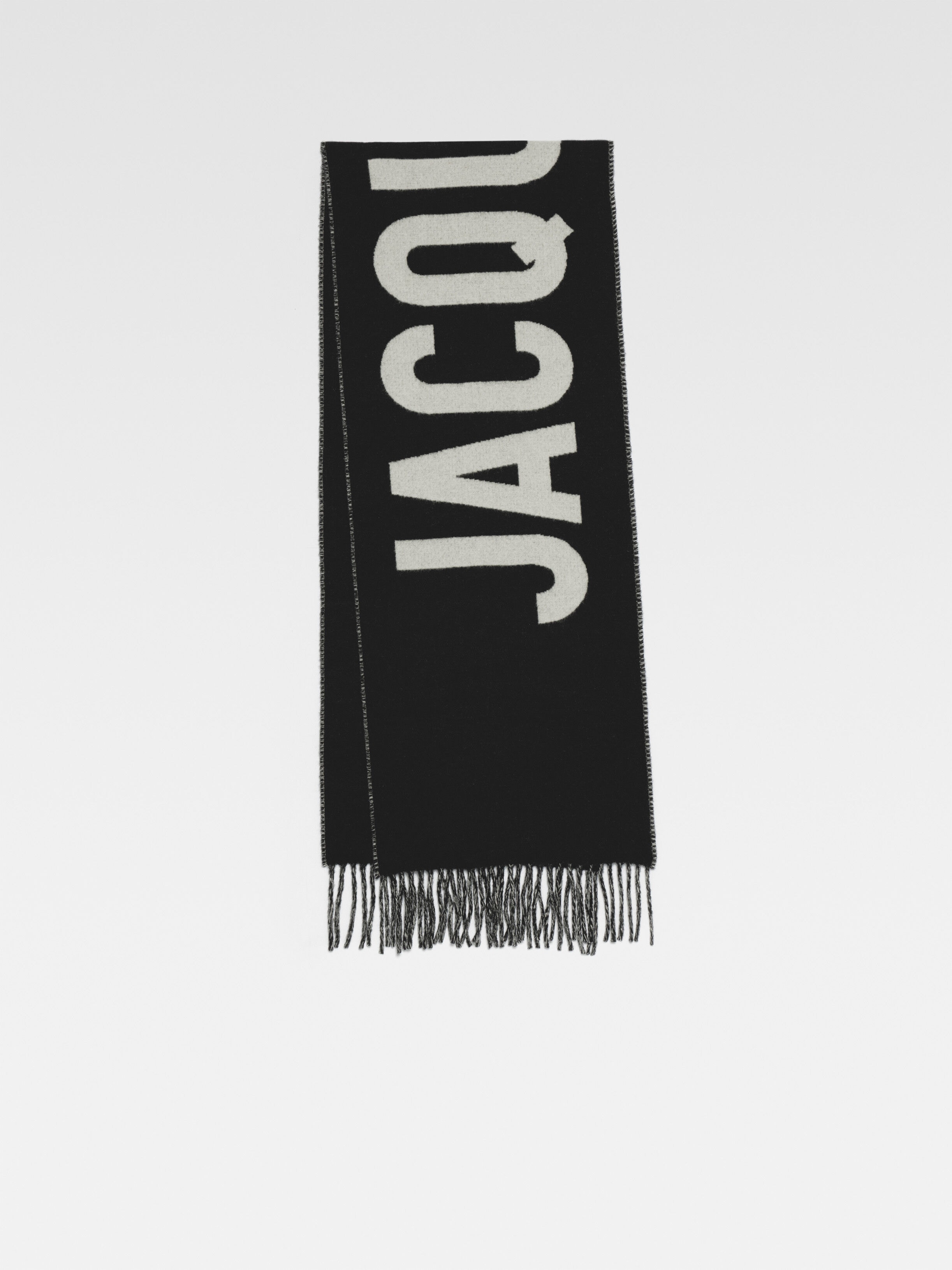 

Шарф с бахромой и логотипом JACQUEMUS The Jacquemus scarf, черный