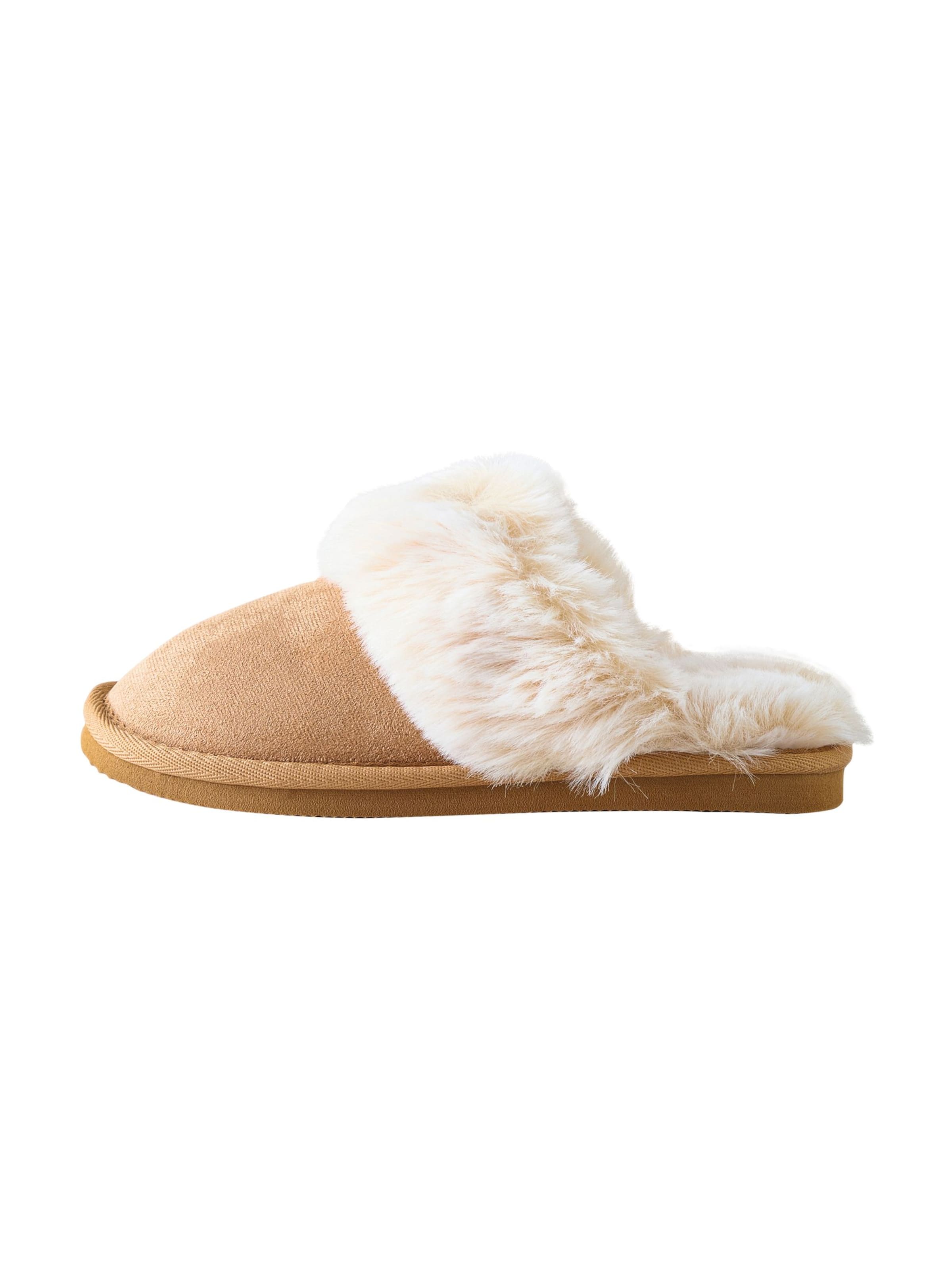 

Next Тапочки в коричневом цвете