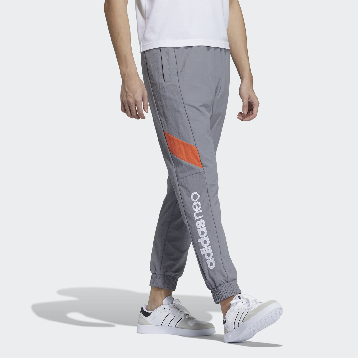 Трикотажные спортивные штаны мужские светло-серые Adidas Neo, серый — фото 4