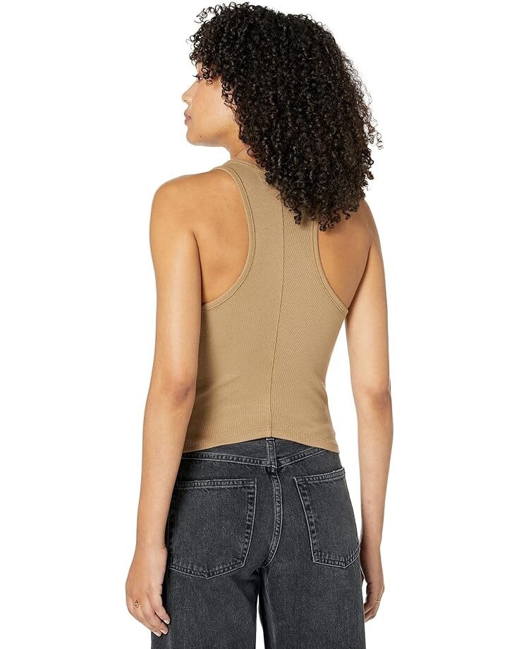 

Топ Michael Stars Pina Ultra Rib Racer Front Crop Tank Top, цвет Safari