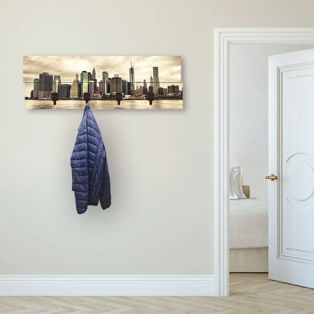 

Вешалка Artland "Lower Manhattan Skyline", в частично собранном виде 90х30х2,8 см, цвет natur