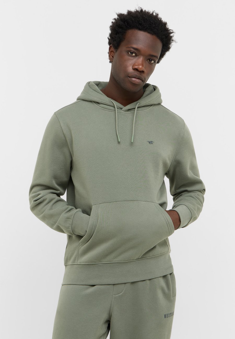 

Худи Mustang STYLE BRONSON, Grün/Green