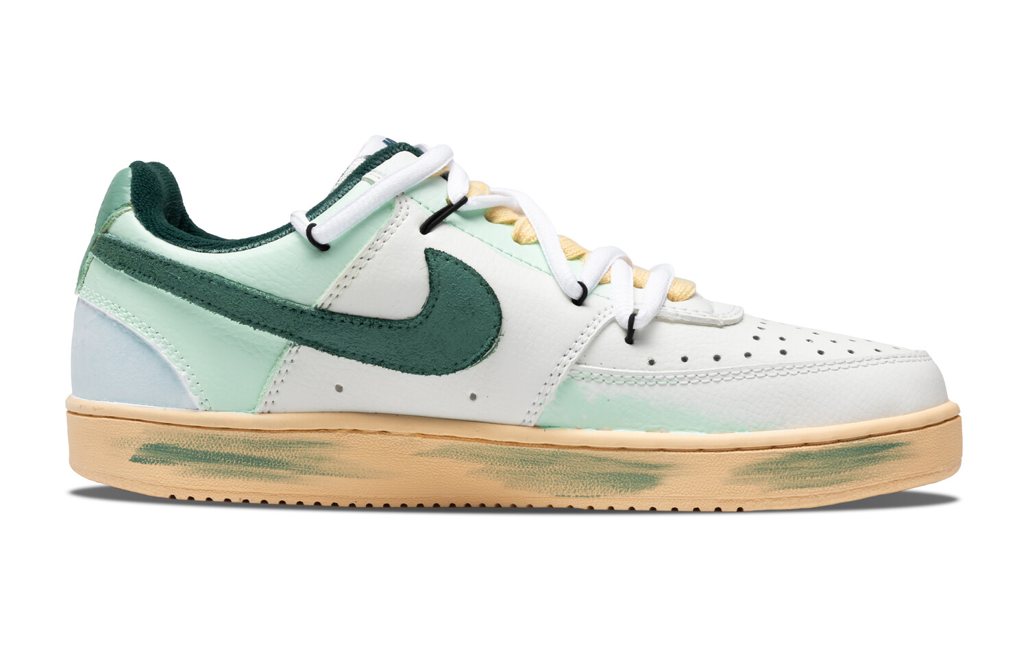 

Кроссовки Nike Court Vision Skateboarding Shoes Unisex Low-top White/green, зеленый