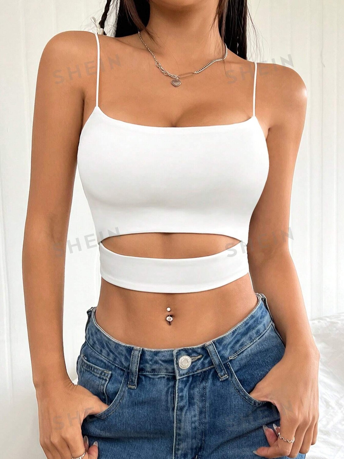 

Майка Shein Ezwear с вырезами, белый
