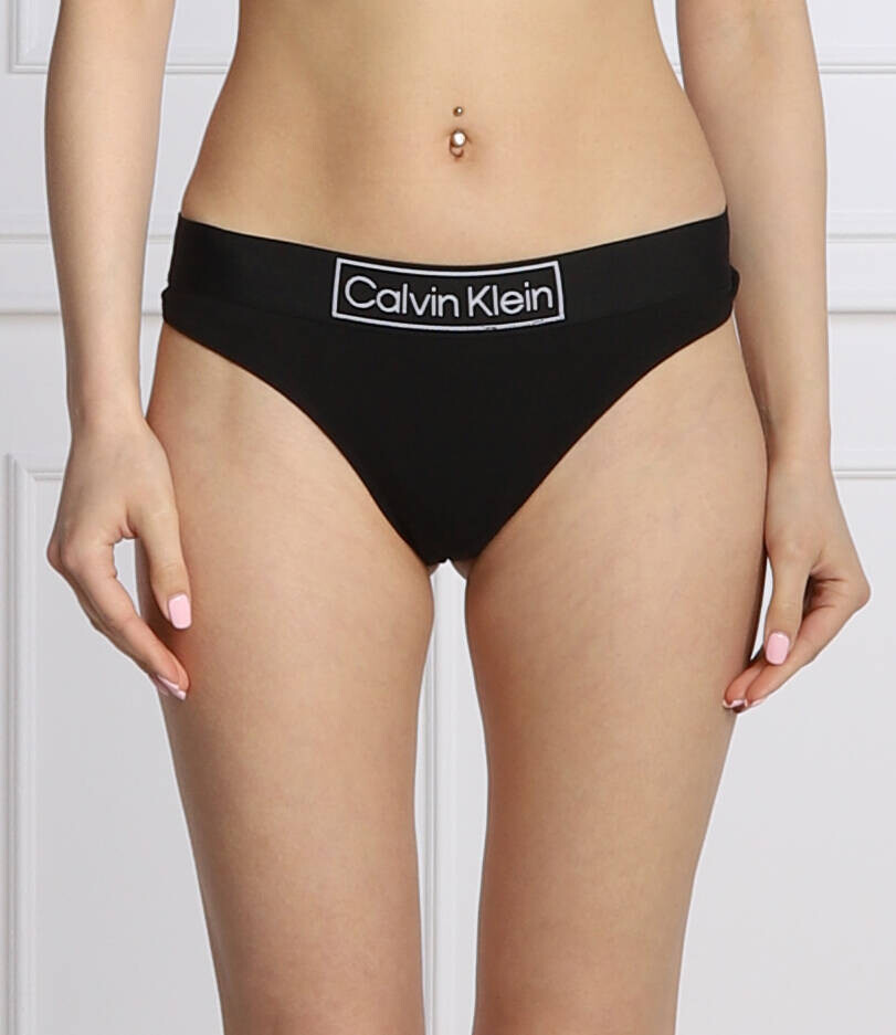 

Стринги Calvin Klein Underwear, черный