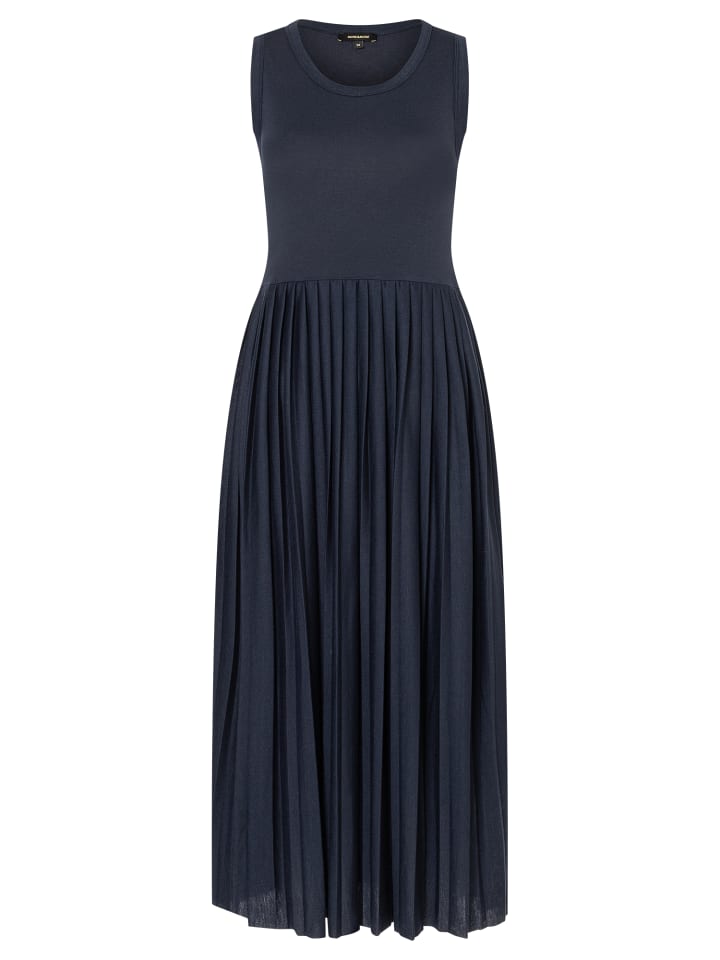 

Длинное платье More & More