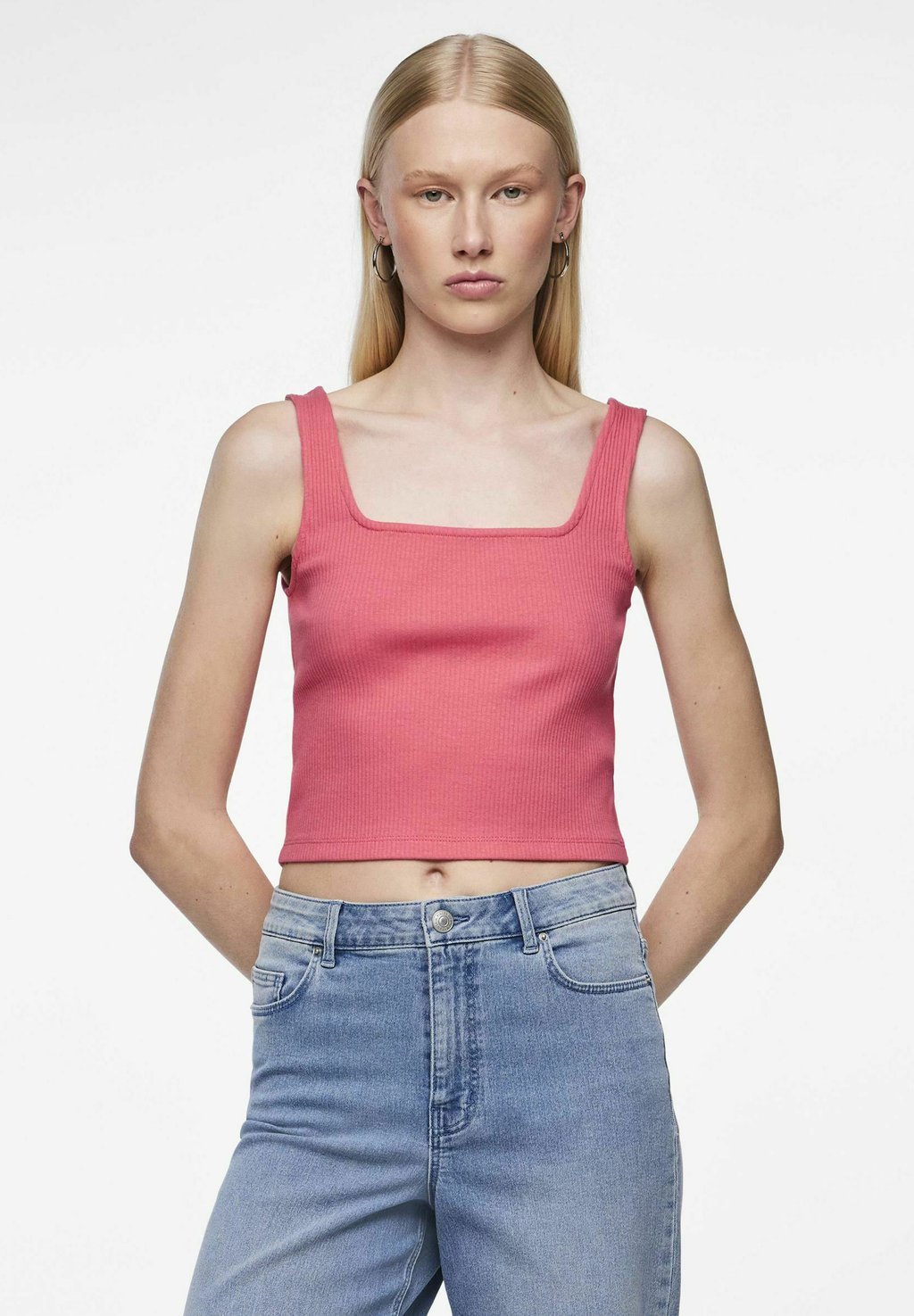 

Топ PCNUKISA CROPPED TANK Pieces, фуксия