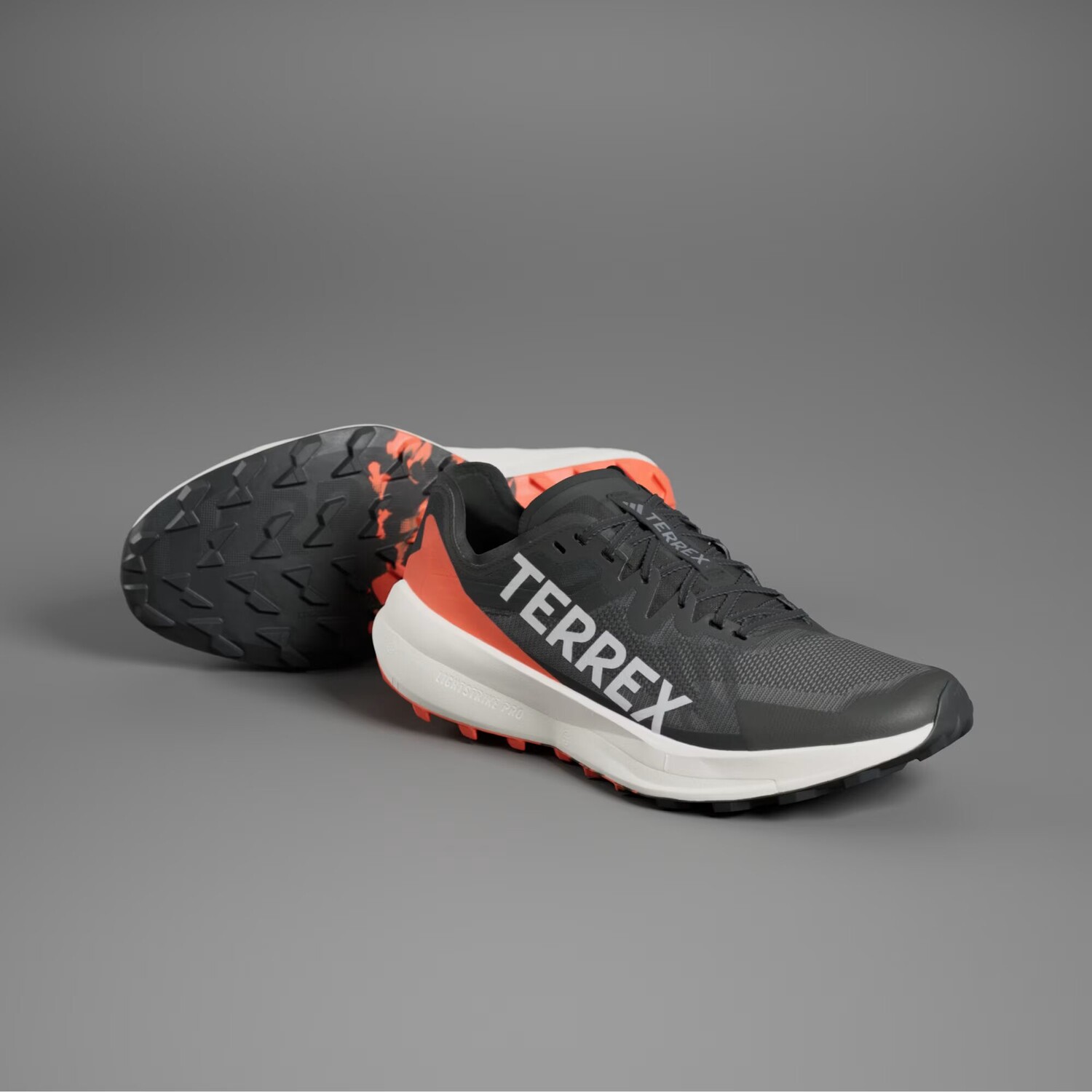 

Кроссовки для бега по пересеченной местности Terrex Agravic Speed Adidas, цвет Core Black/Grey One/Impact Orange