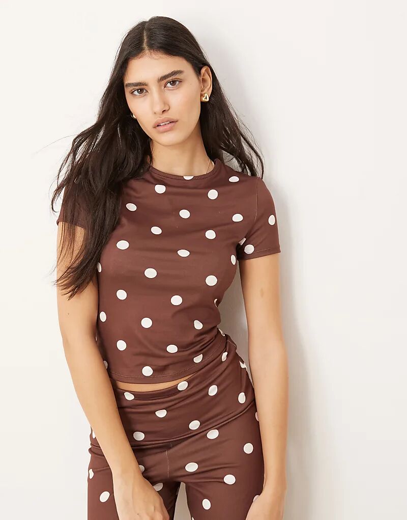 

Футболка ASOS DESIGN co-ord с принтом в горошек коричневого цвета