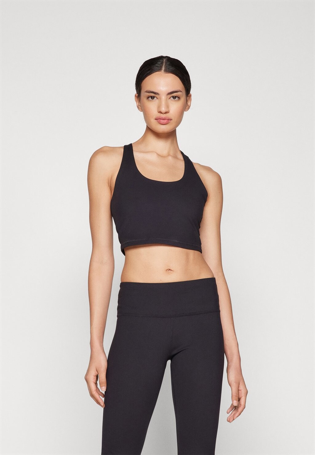 

Топ BALANCE COMPRESSION CROP TANK BUILT IN BRA DKNY, черный