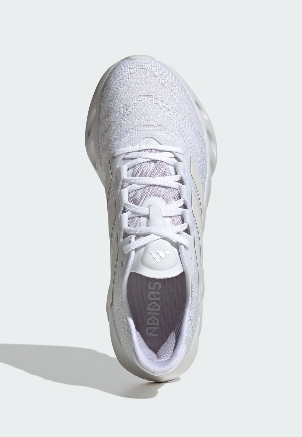 

Кроссовки для бега SWITCH FWD adidas Performance, молочный