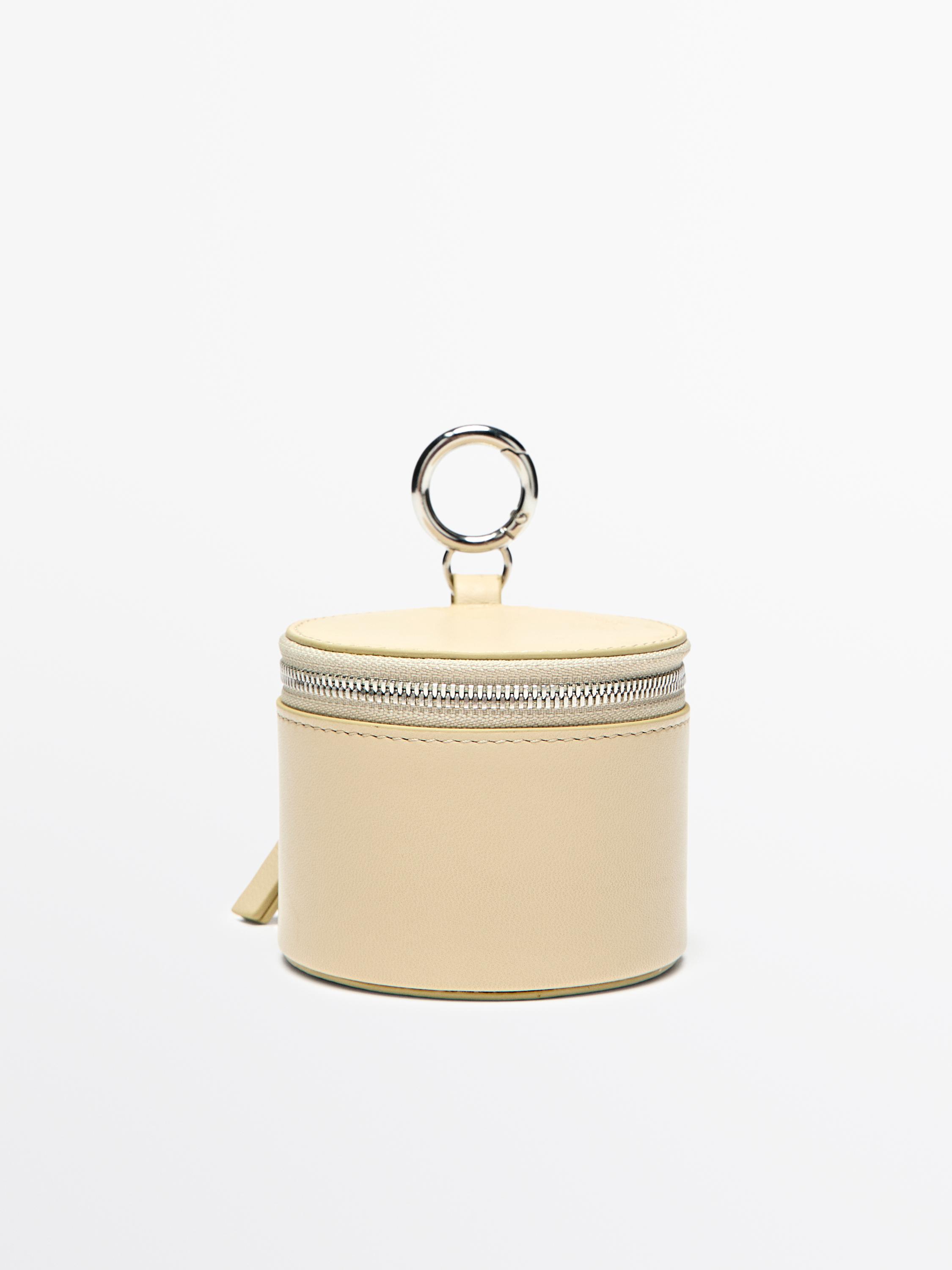 

Круглая сумка из кожи наппа со стразами Massimo Dutti, vanilla