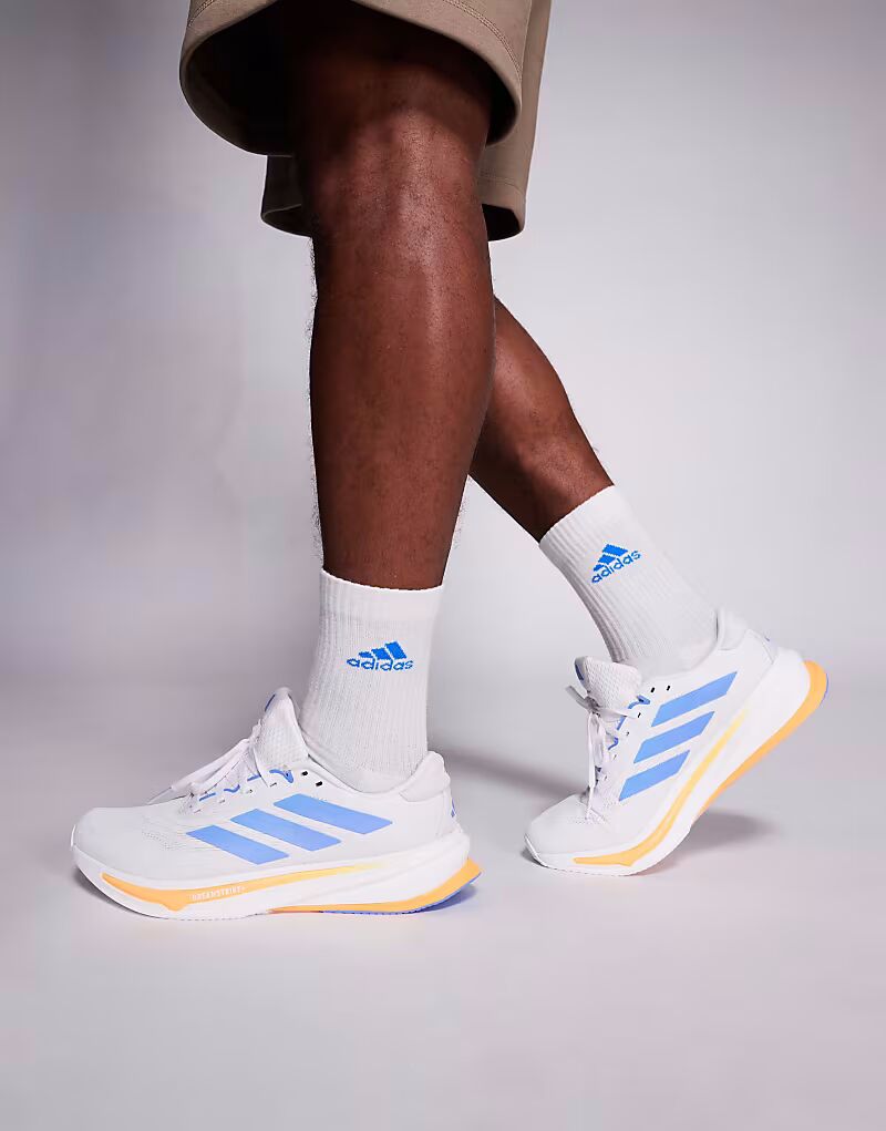 Кроссовки Adidas Running Supernova Rise 2 белого, синего и оранжевого цветов Adidas Performance