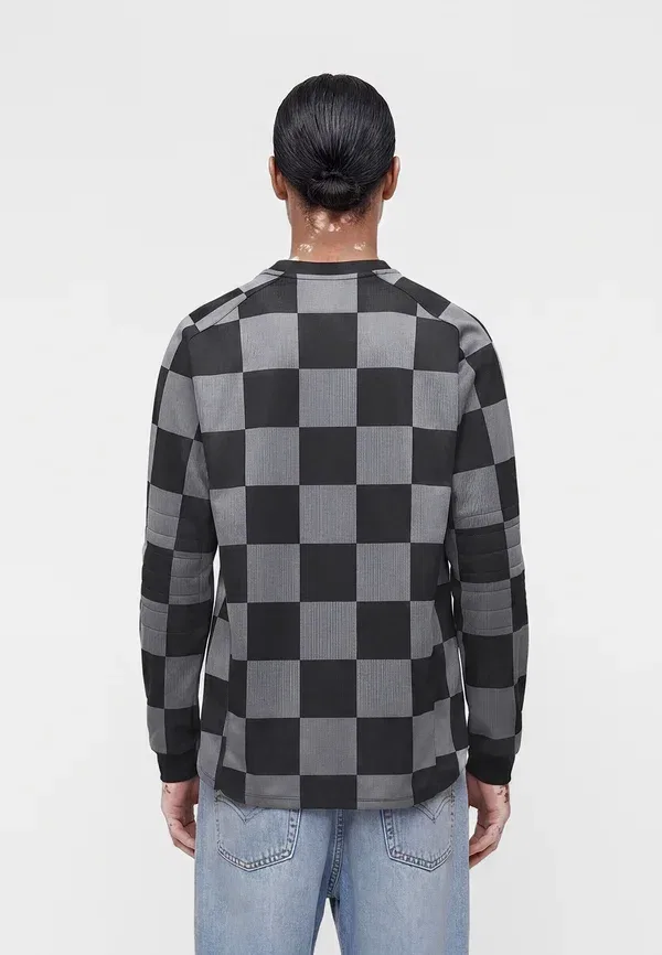 Футболка вратарская с длинным рукавом Nike Sportswear, дымчато-серый/черный/малахитовый — фото 3