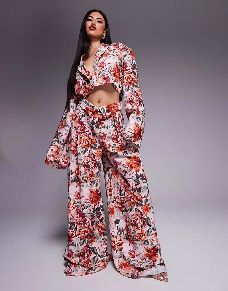 

Широкие брюки из льна, с гобеленовым цветочным принтом Asos Luxe