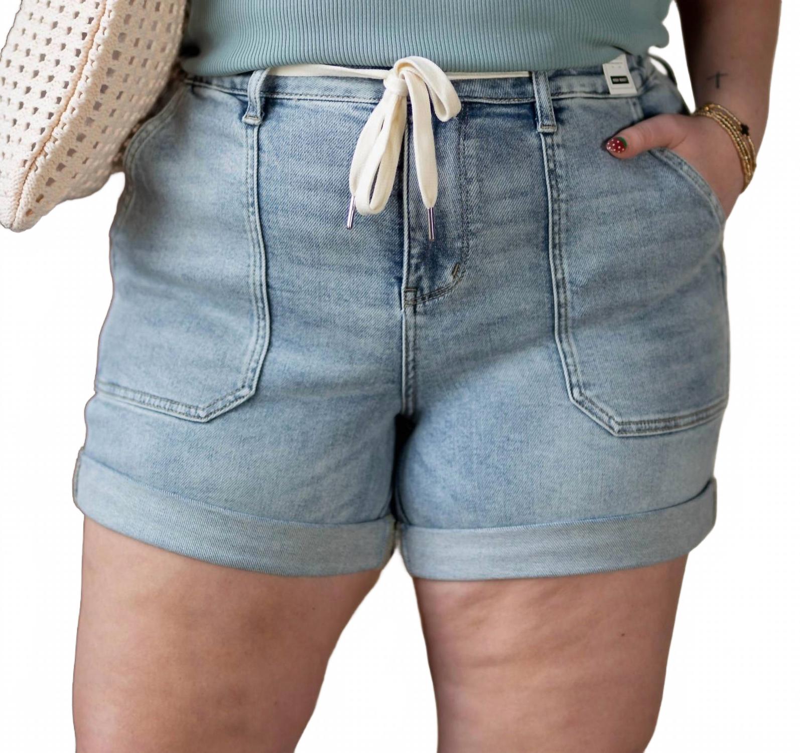 

Шорты Catch Me In The Summer Jogger Short In Light Denim Judy Blue, Light Denim