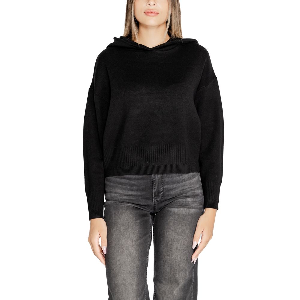 

Черные вискозные топ и футболка Vero Moda