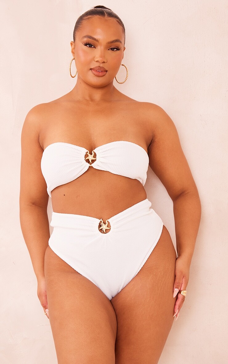 

PrettyLittleThing Кремовый бикини-топ со складками и отделкой в ​​виде морской звезды