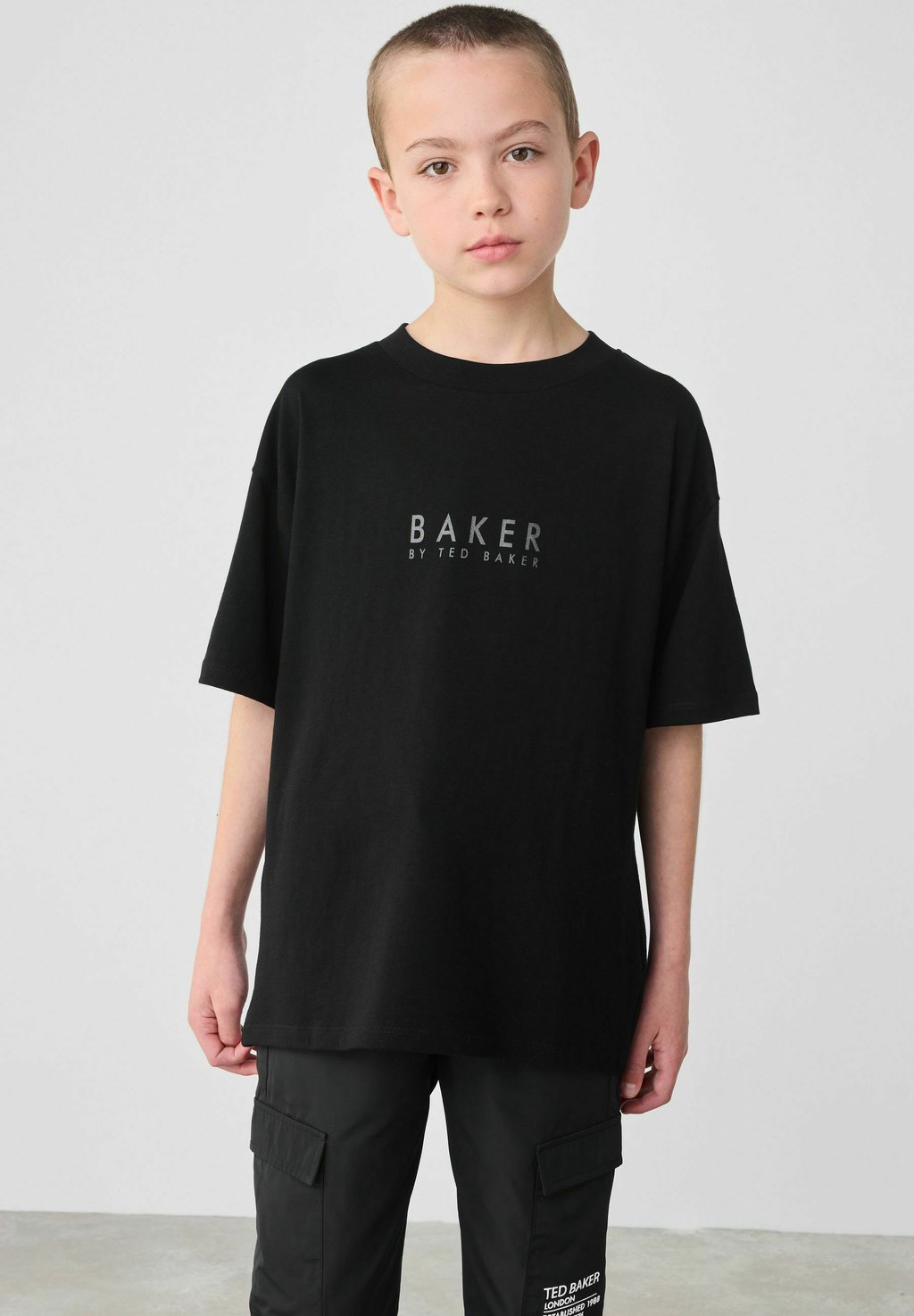 

Футболка с принтом REGULAR FIT Baker by Ted Baker, черный