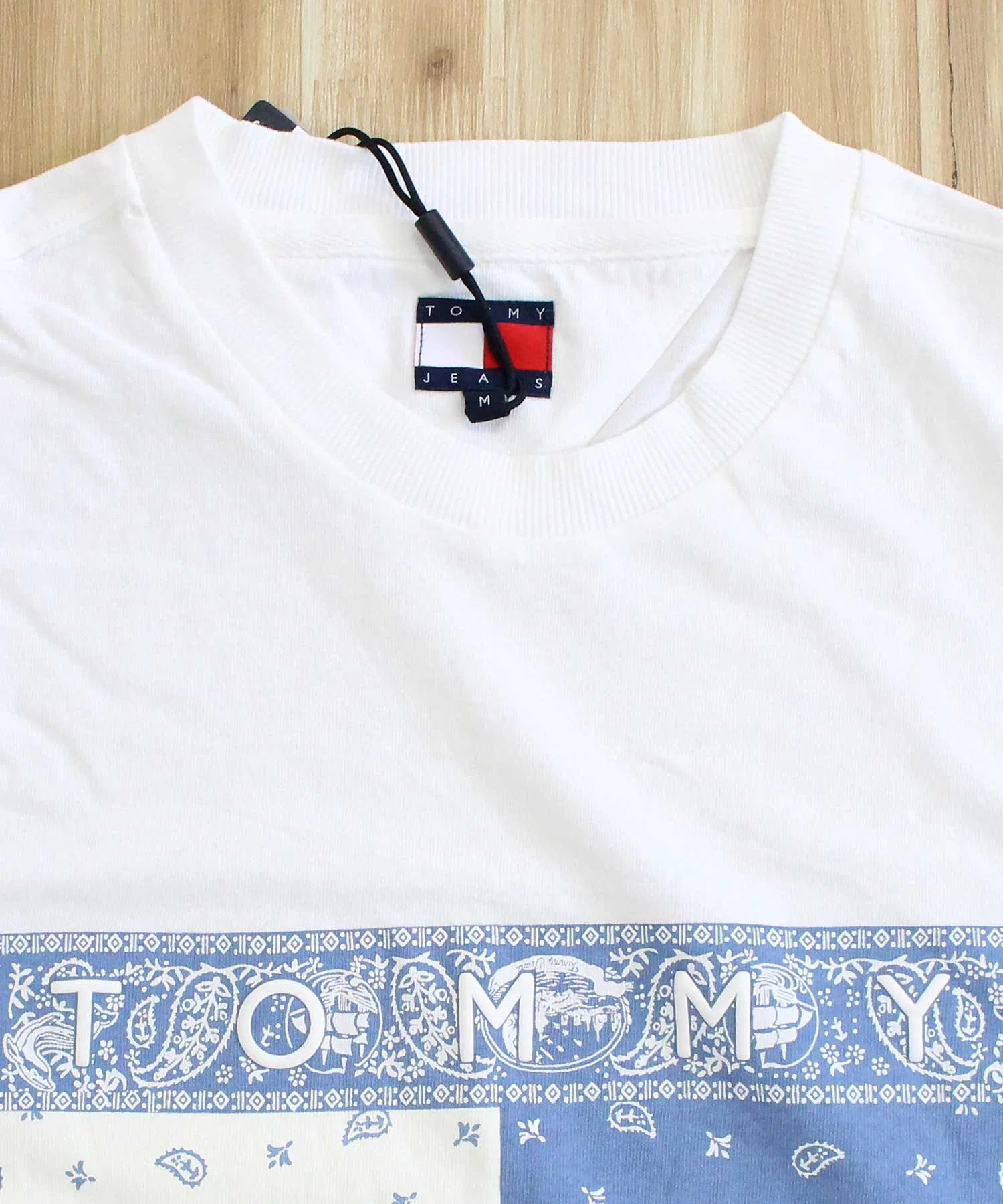 Женская футболка TOMMY HILFIGER с принтом пейсли — фото 4
