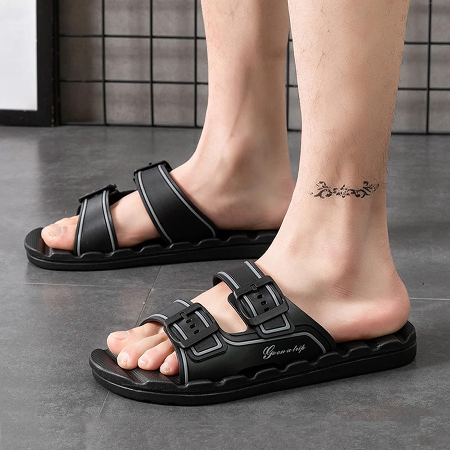 

Мужские сандалии TXTC Fashion с открытым носком, спортивные тапочки для улицы, пляжные тапочки для мужчин, домашние плоские тапочки, дышащие и удобные, мягкая подошва (Цвет: черный, Размер: 47 EU)