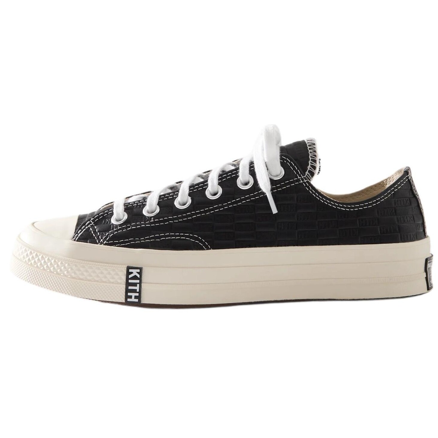 

Кроссовки Chuck 70 Kith X Low 'Black Monogram' Converse