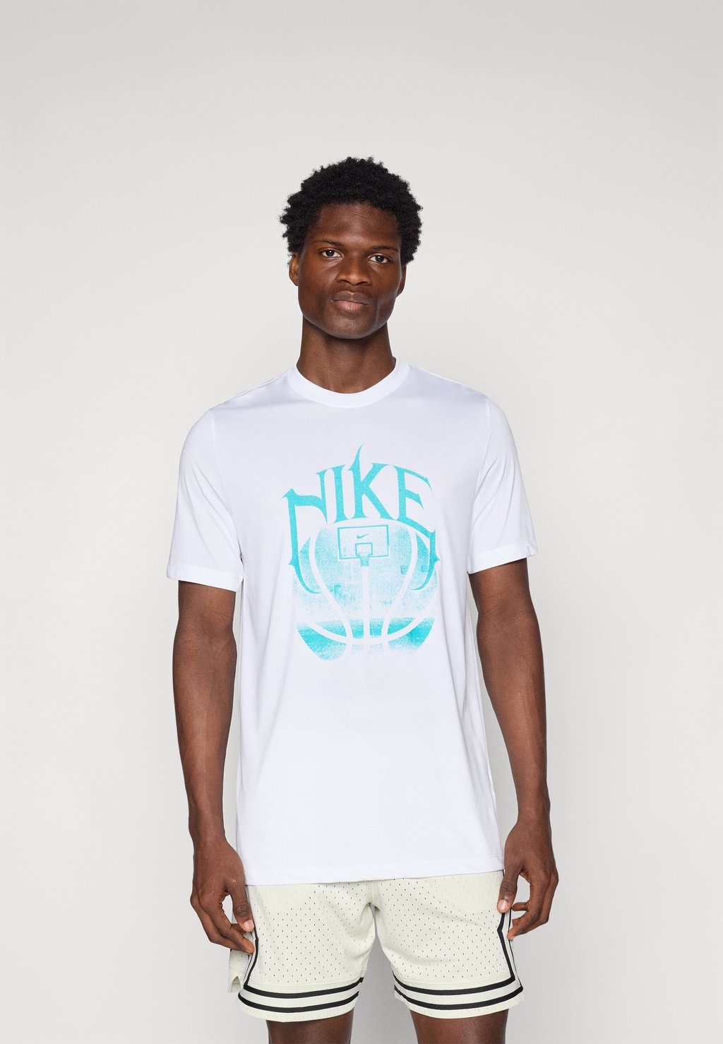 

Спортивная футболка TEE Nike Performance, белый