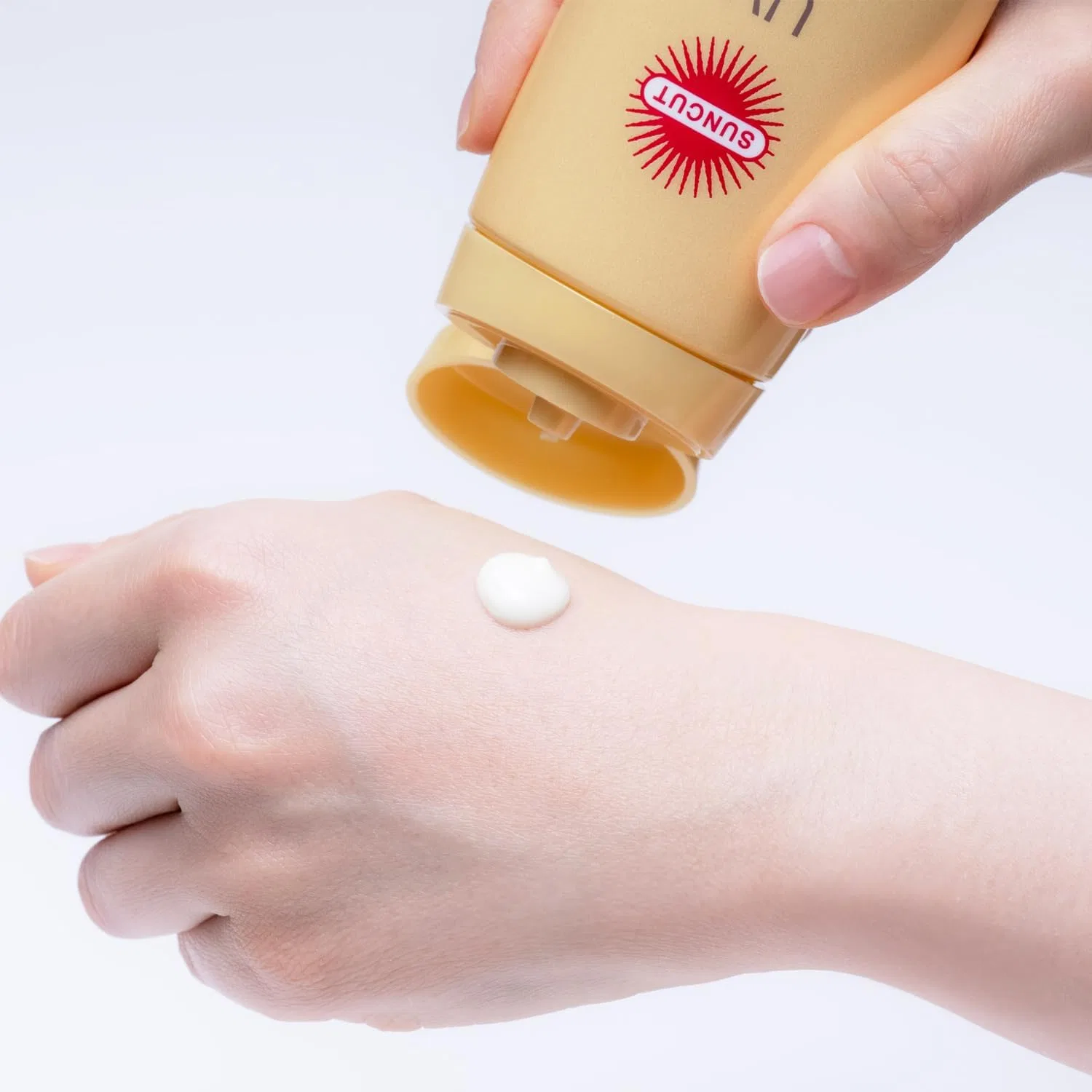 Солнцезащитный гель Suncut UV Gel SPF50+ PA++++ 120 г белый — фото 3