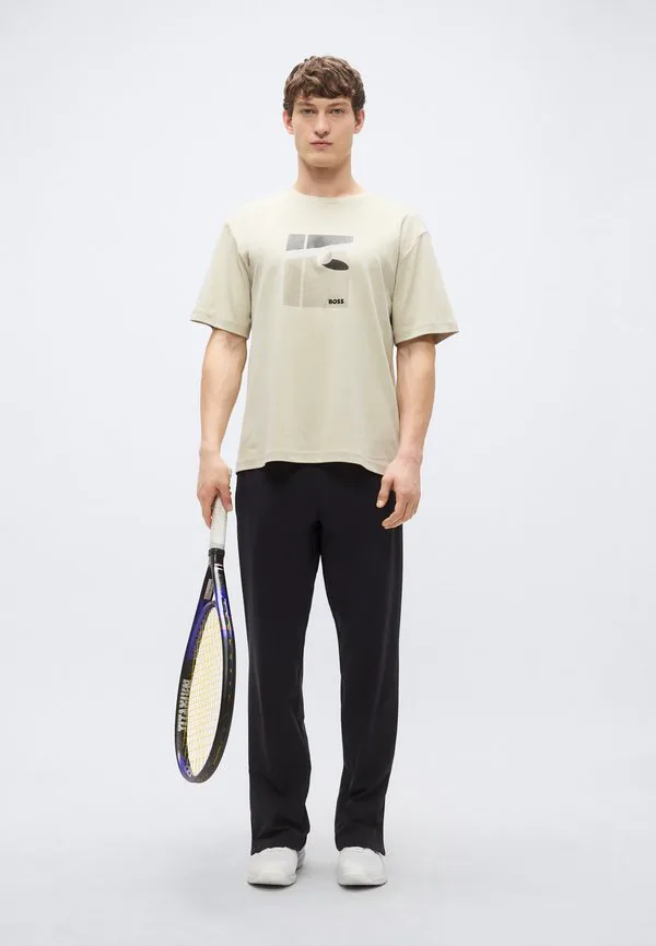 Присоединяйтесь к команде любителей футболок с расслабленным принтом! Boss, Light Beige — фото 2