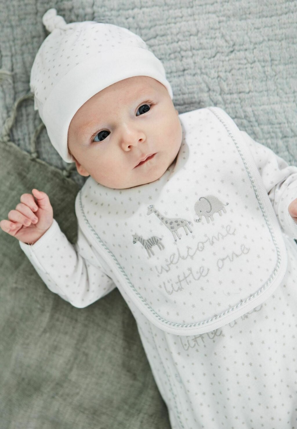 

Шапочка Welcome Little JoJo Maman Bébé, белая