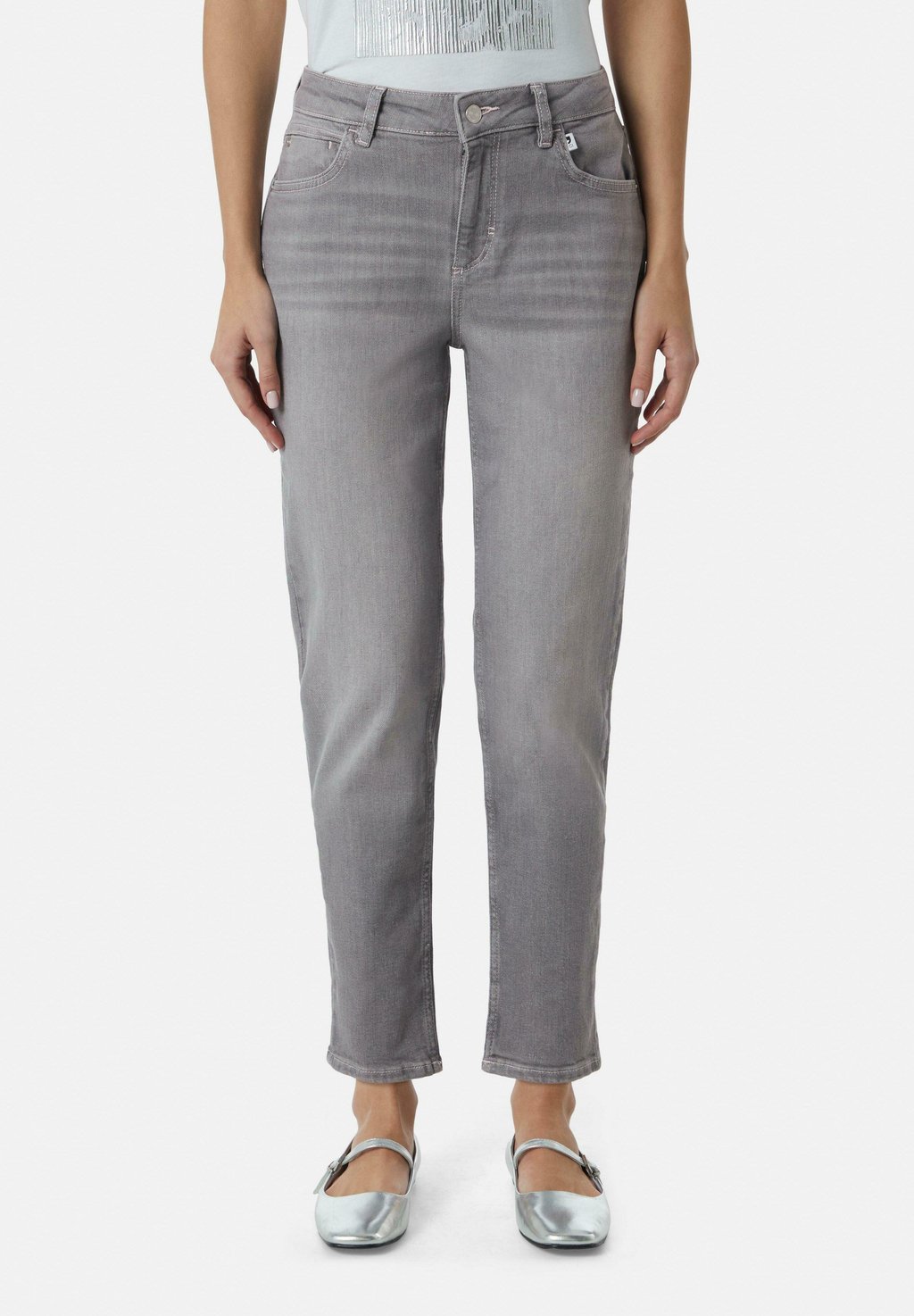 

Зауженные джинсы À COUTURES CONTRASTANTES comma casual identity, цвет Grau