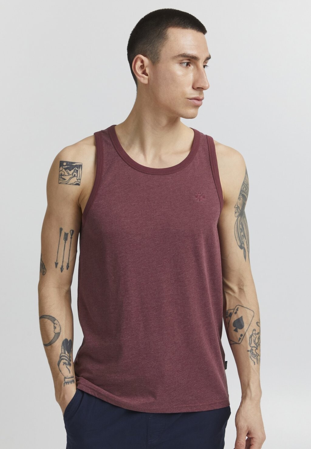 

Топ PRGÖRTE 11 Project, цвет wine red m