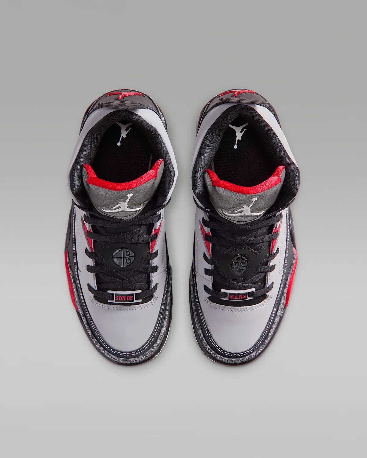 Кроссовки Jordan Son of Mars Low для детей, Cement Grey/Black/Fire Red/White — фото 4