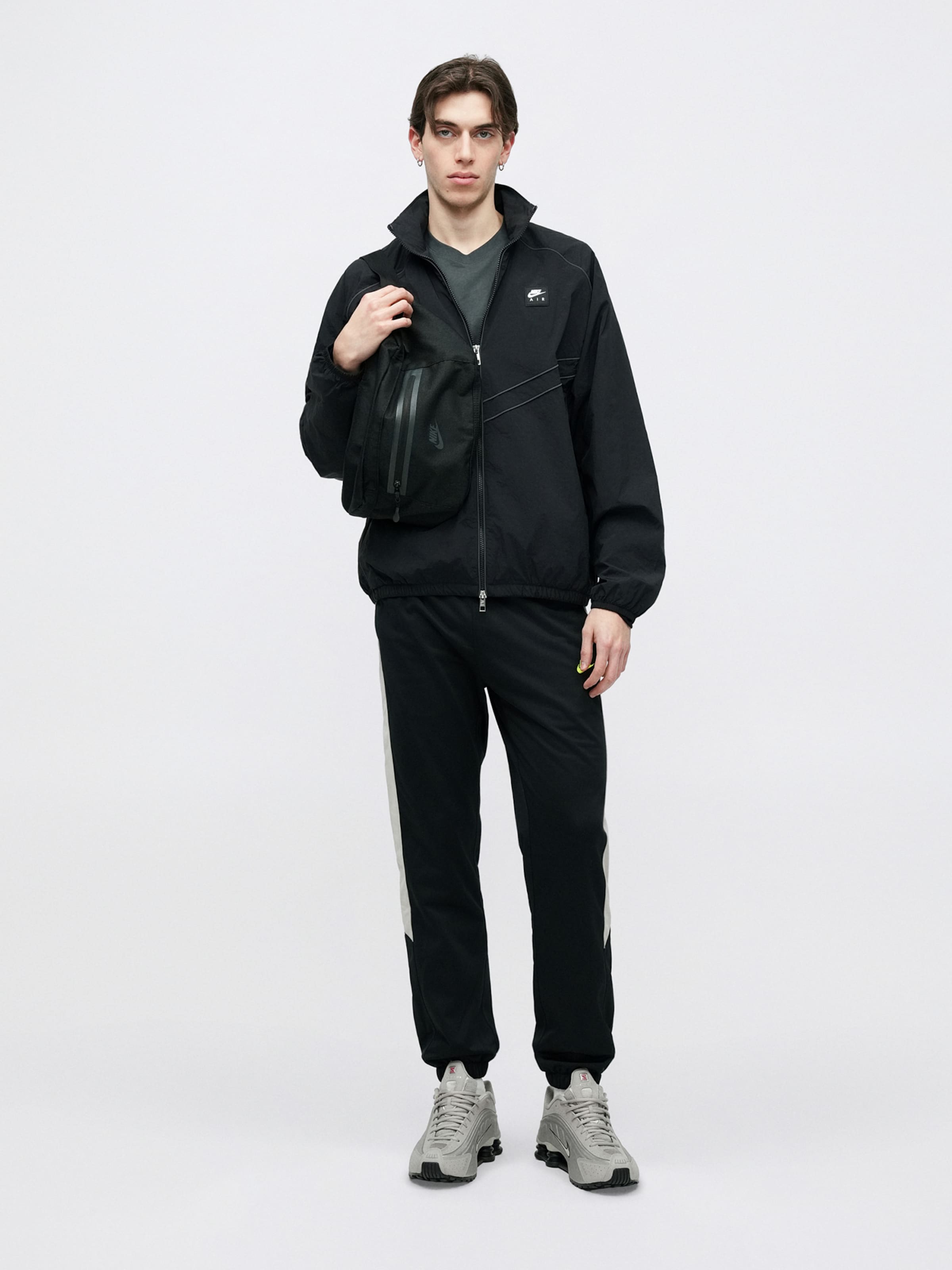 Nike Sportswear Куртка межсезонная 'AIR' в черном цвете — фото 4