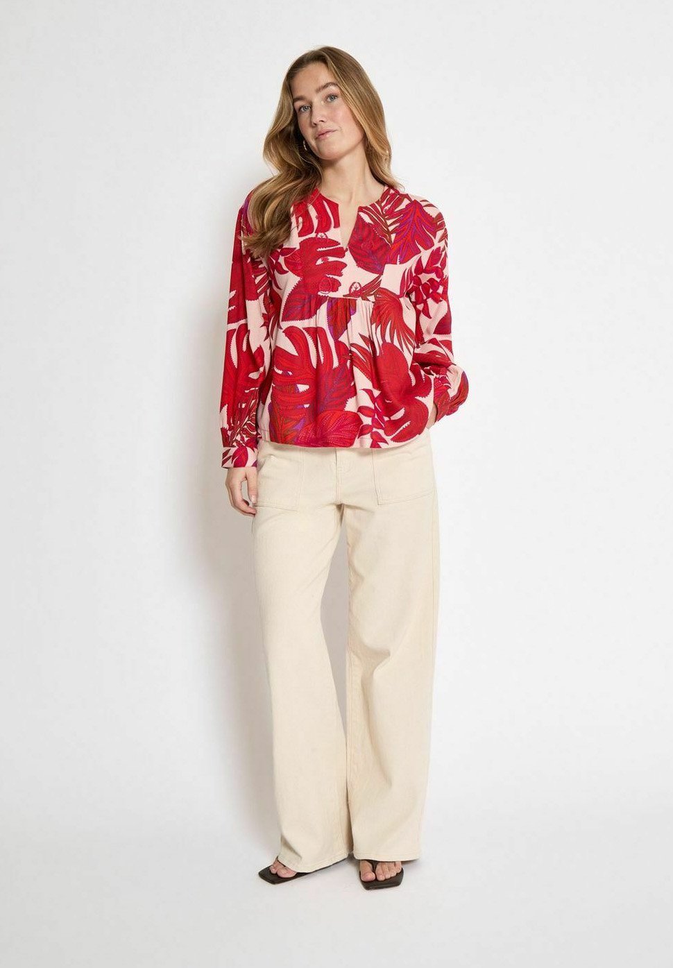 

Блуза TILLY V-NECK PEPPERCORN, розовый