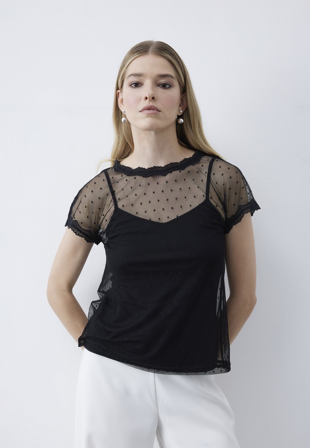 

Футболка с принтом Anna Field, черная, Черный, Футболка с принтом Anna Field, черная