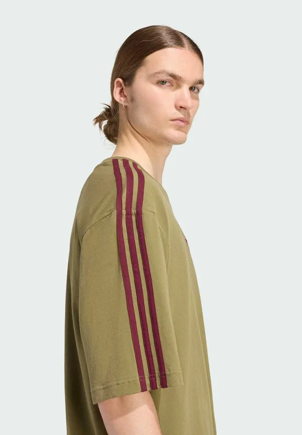Футболка с принтом 3s Adidas Originals, Focus Olive/Maroon — фото 4