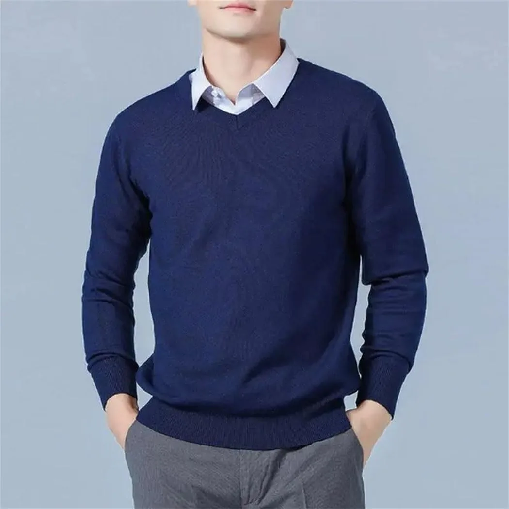 Мужской свитер V-образным вырезом Slim Fit из шерсти — фото 2