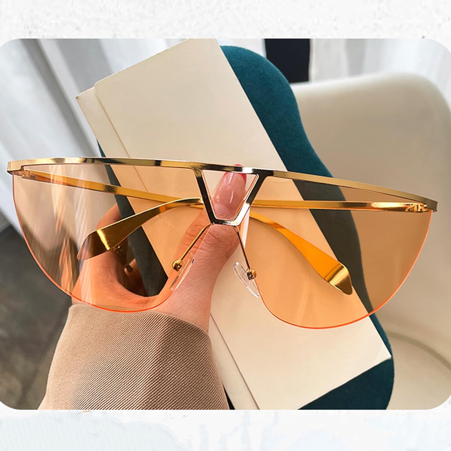 

Солнцезащитные очки Bullabulling Y2K с обтекаемой формой для женщин и мужчин, солнцезащитные очки с плоской верхней частью, футуристические безрамочные солнцезащитные очки с градиентными линзами, Gold/Champagne